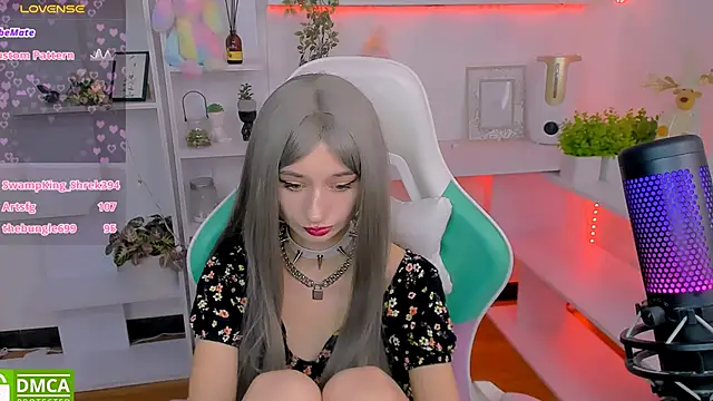 Katia Kim online show from February 11, 2025, 12:48 pm