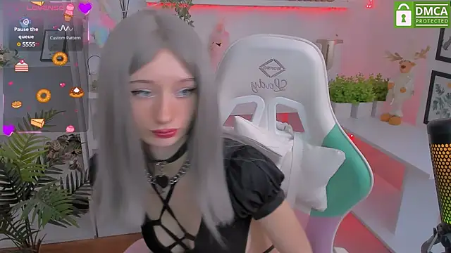 Katia Kim online show from March 17, 2025, 6:40 am