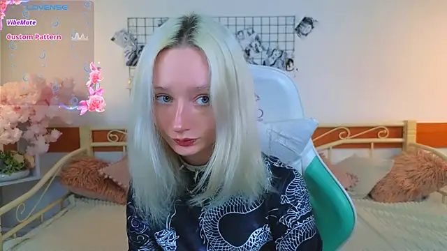 Katia Kim online show from March 25, 2026, 6:41 am