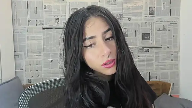 Mhelanny2 online show from January 15, 2025, 6:40 pm