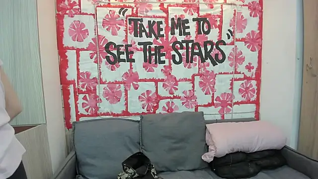 Mhelanny2 online show from March 5, 2025, 4:56 am