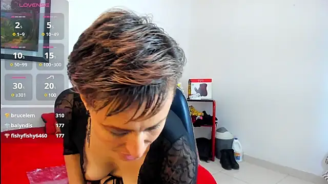 Snapshot of yasmin_goldenst chatting on March 15, 2025, 5:19 am yasmin goldenst online show from March 15, 2025, 5:19 am