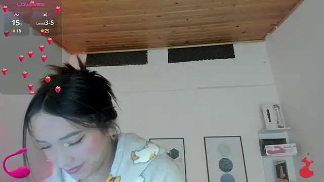 cristal  hot 1 online show from January 19, 2025, 10:06 am