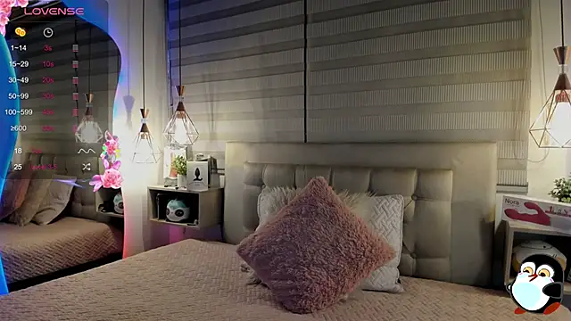 cristal  hot 1 online show from November 19, 2025, 5:07 am