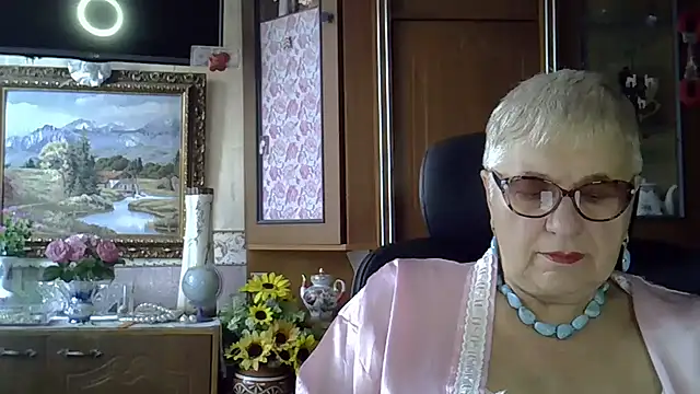 SweetCherry27 online show from September 15, 2025, 4:34 am