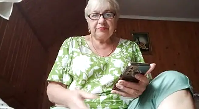 Snapshot of SweetCherry27 chatting on July 3, 2026, 5:47 am SweetCherry27 online show from July 3, 2026, 5:47 am