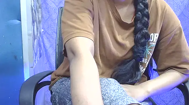 Supriya201 online show from December 2, 2024, 1:35 pm