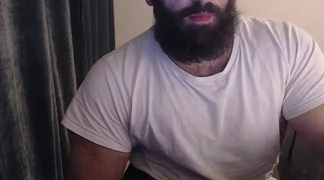Snapshot of hugemachohandsome chatting on March 9, 2025, 10:30 pm hugemachohandsome online show from March 9, 2025, 10:30 pm