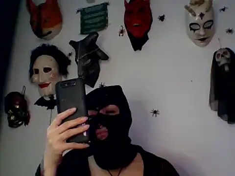 Snapshot of FeticheMacabre chatting on December 13, 2024, 8:58 pm FeticheMacabre online show from December 13, 2024, 8:58 pm