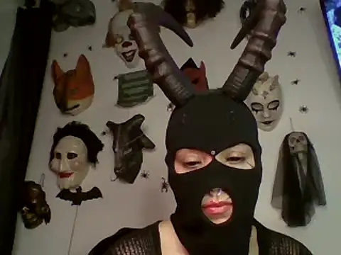 Snapshot of FeticheMacabre chatting on February 7, 2025, 5:31 am FeticheMacabre online show from February 7, 2025, 5:31 am