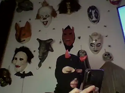 Snapshot of FeticheMacabre chatting on March 16, 2025, 2:43 am FeticheMacabre online show from March 16, 2025, 2:43 am