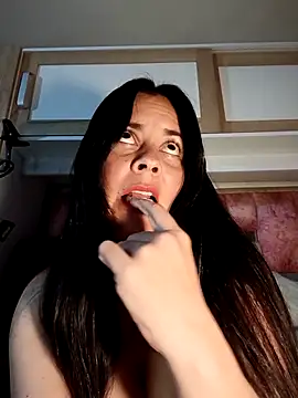 johannatb online show from March 5, 2026, 2:51 am