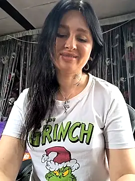 KikiXRed online show from April 11, 2026, 8:40 am