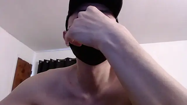 twbobo00715 online show from January 14, 2026, 4:56 pm