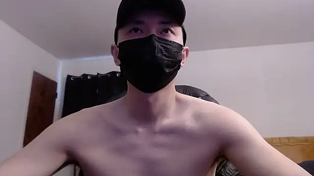 twbobo00715 online show from March 13, 2026, 3:51 pm