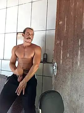 MachoScorpionCaralho online show from February 17, 2025, 6:37 pm