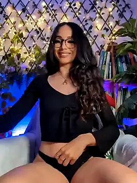 Naughty-Jessie online show from December 20, 2024, 1:03 am