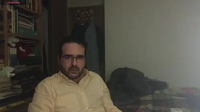 curiosillo83 online show from March 7, 2025, 2:45 pm