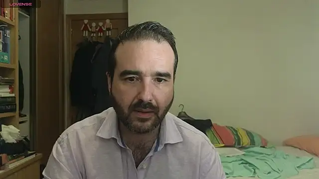 curiosillo83 online show from September 17, 2025, 3:35 pm