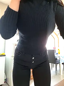 luxxe25 online show from March 31, 2026, 8:04 am