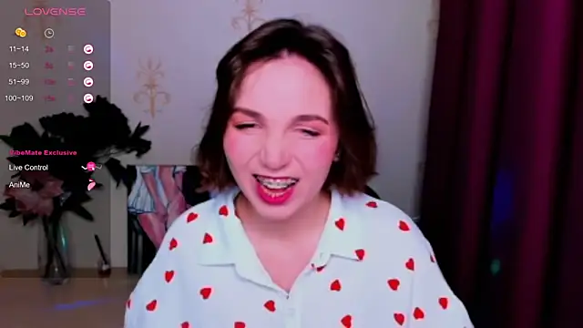 KindHazelHere  online show from October 10, 2025, 8:13 am