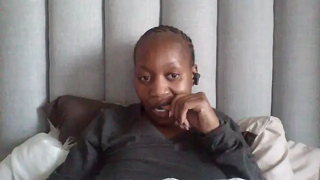 Hardnipples8 online show from June 1, 2026, 1:13 pm