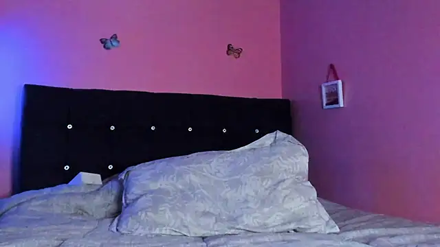 Snapshot of Miis_sara_ chatting on March 18, 2025, 8:48 pm Miis sara  online show from March 18, 2025, 8:48 pm