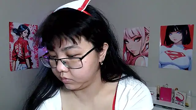 Snapshot of Moertomlly chatting on October 28, 2025, 4:27 am Moertomlly online show from October 28, 2025, 4:27 am