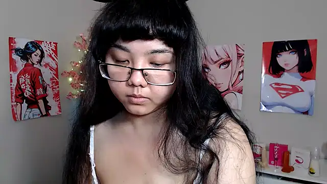 Snapshot of Moertomlly chatting on November 13, 2025, 4:22 am Moertomlly online show from November 13, 2025, 4:22 am