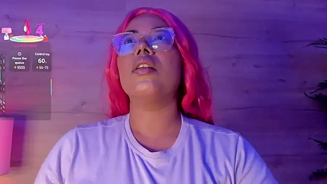  nickypurple  online show from March 7, 2025, 12:01 pm