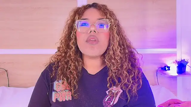  nickypurple  online show from February 26, 2026, 1:43 pm