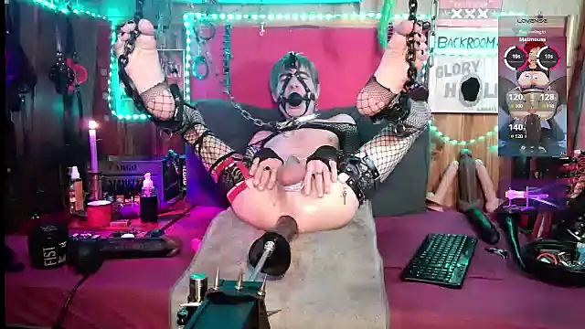 Kamafly4you online show from January 13, 2026, 3:39 pm