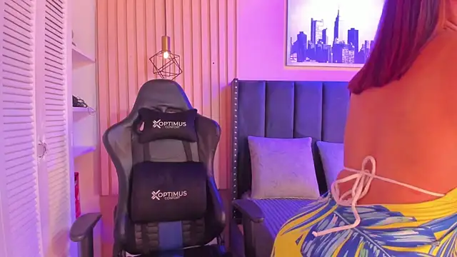 ashlye miller  online show from February 11, 2025, 3:29 am