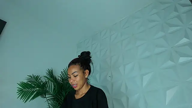 Snapshot of Hellen_Sky chatting on July 21, 2026, 7:05 pm Hellen Sky online show from July 21, 2026, 7:05 pm