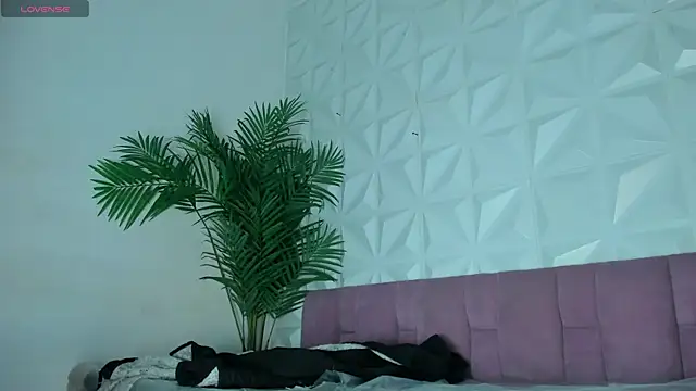 Snapshot of Hellen_Sky chatting on July 25, 2026, 7:22 pm Hellen Sky online show from July 25, 2026, 7:22 pm