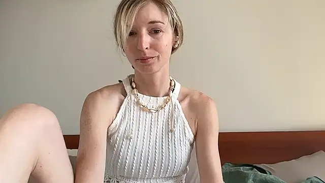 ivankai  online show from January 10, 2026, 3:08 am