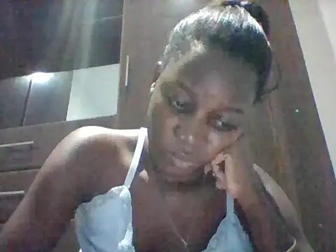 Alessandrajenna online show from April 29, 2026, 5:52 pm