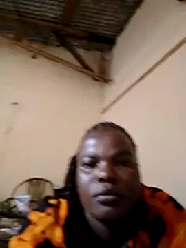 pretty-donna online show from February 14, 2026, 11:40 am