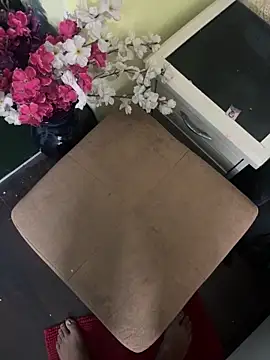 yourheroforfun online show from October 6, 2025, 6:27 pm