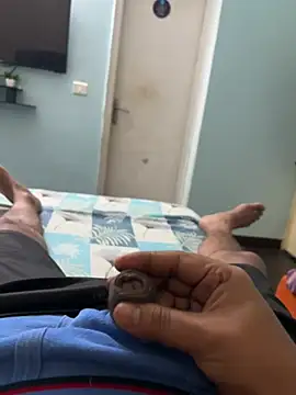 yourheroforfun online show from April 6, 2026, 6:42 pm