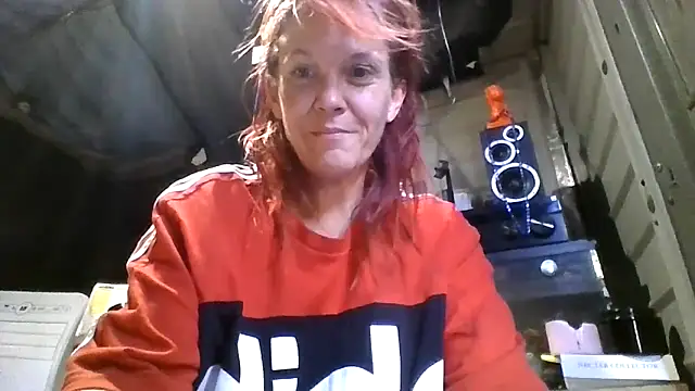 spundarella420 online show from November 17, 2025, 4:57 pm