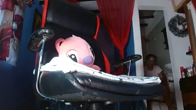 Snapshot of wendy_rivera_ chatting on November 15, 2025, 11:07 am wendy rivera online show from November 15, 2025, 11:07 am