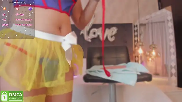 kataliina   online show from March 8, 2025, 12:09 pm