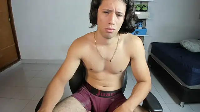 imtonny19 online show from November 15, 2025, 1:58 am