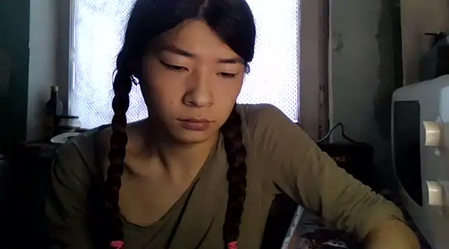 CarlyJoy online show from February 26, 2025, 12:25 pm