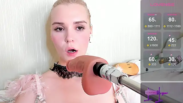 Kaya Devis online show from February 17, 2025, 7:58 am