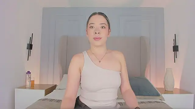 chloe d online show from May 14, 2026, 1:07 pm