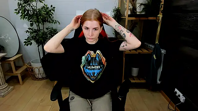 Mira  Blush online show from February 22, 2025, 4:29 am