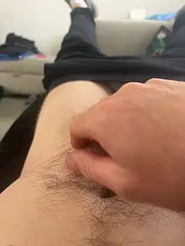BIGDICK3202 online show from May 17, 2026, 10:33 am