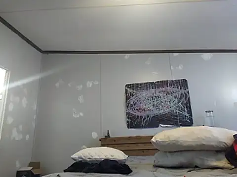 Bi curious86 online show from January 13, 2026, 6:35 pm